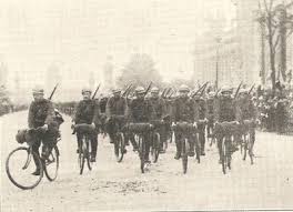 Soldats cyclistes