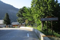 9h14 - La Garde d'Oisans....souvenir de quelques galères à la Marmotte ou à l'Etape du Tour