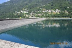 11h10 - Le barrage hydraulique de Verney ....au fond le village d'Allemond