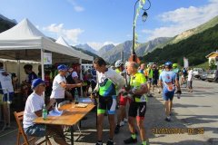 9h20 - Pointage-ravitaillement Valloire les Verney (1.228m) au pied du Galibier