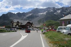 11h49 - Col du Lautaret...dans la descete j'ai presque eu froid...l température ayant chuté de 10 degrés