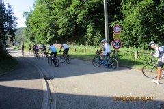 9h47 - 3km après Phillipsbourg à gauche ...à l'assaut de la côte du Wintersberg (5km...passage à13% - 512m)